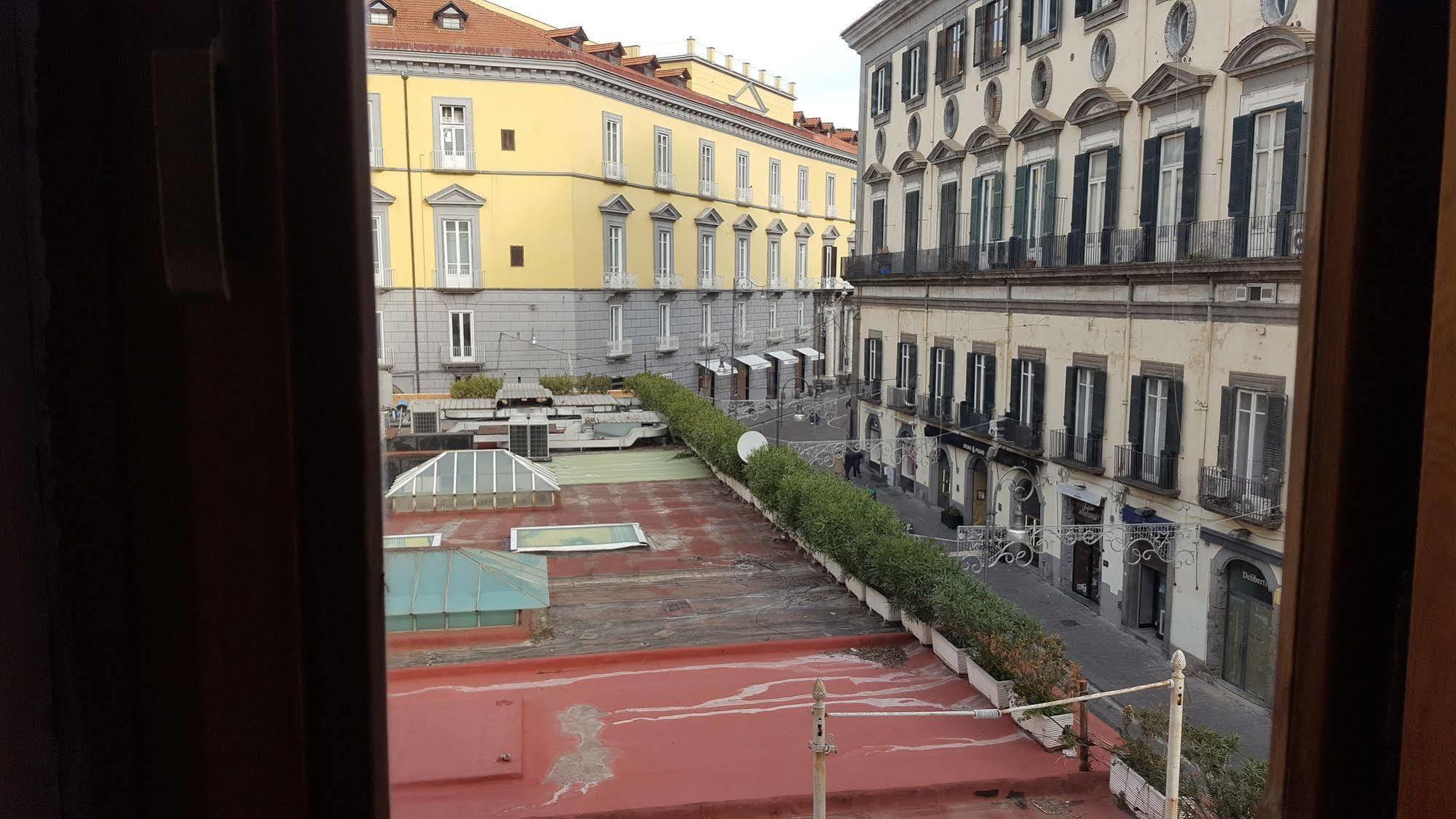B&B Palazzo Satriano Nápoly Kültér fotó