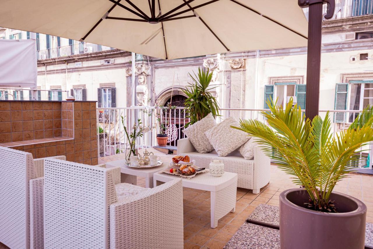 B&B Palazzo Satriano Nápoly Kültér fotó